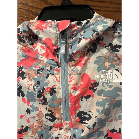 The North Face packable wind jacket, half zip - Picture 3 of 6